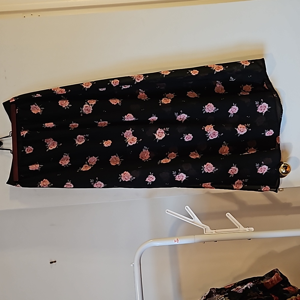 H & M Divided Black Maxi Skirt with Pink Roses